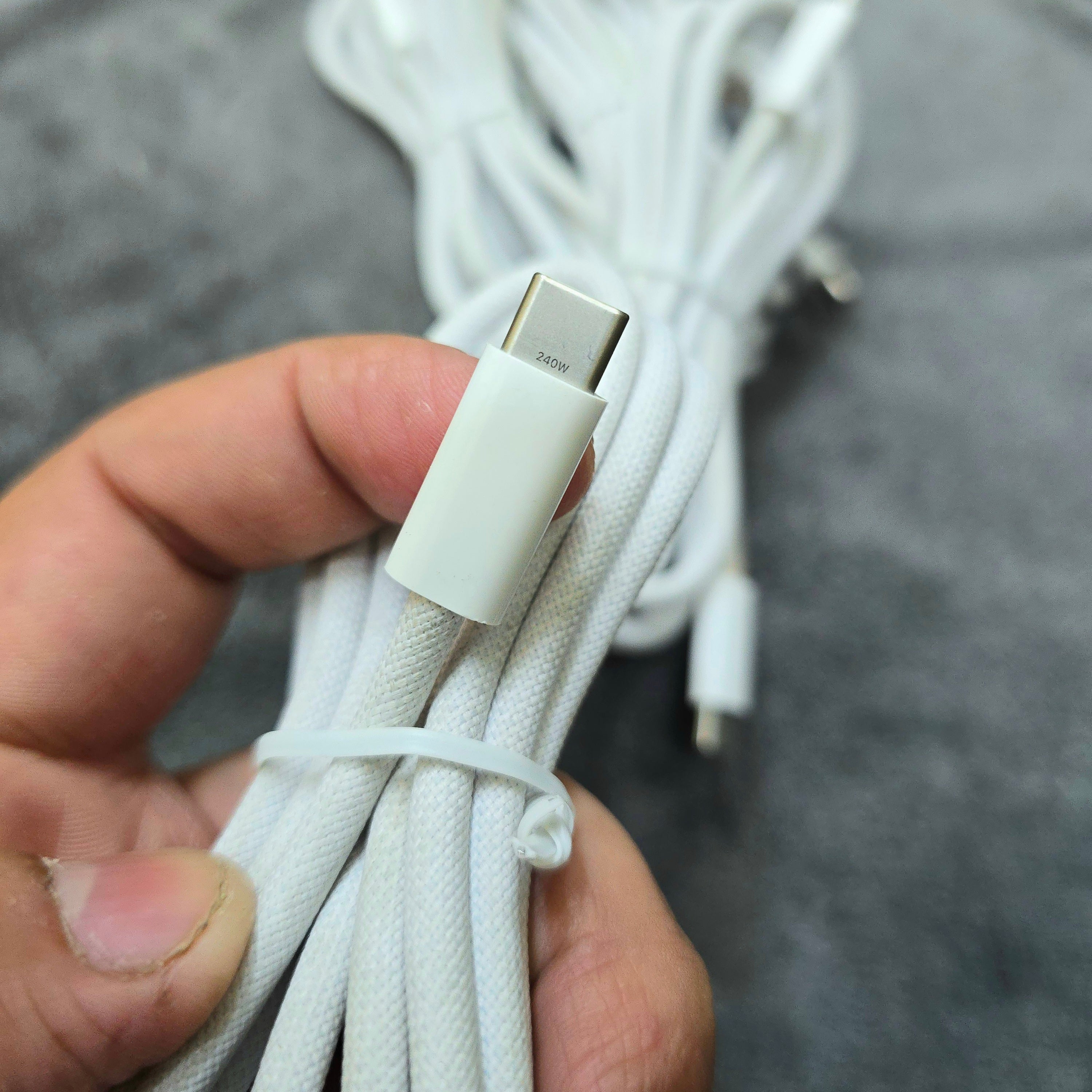 Apple 240W USB-C To USB-C Braided Cable (2M)