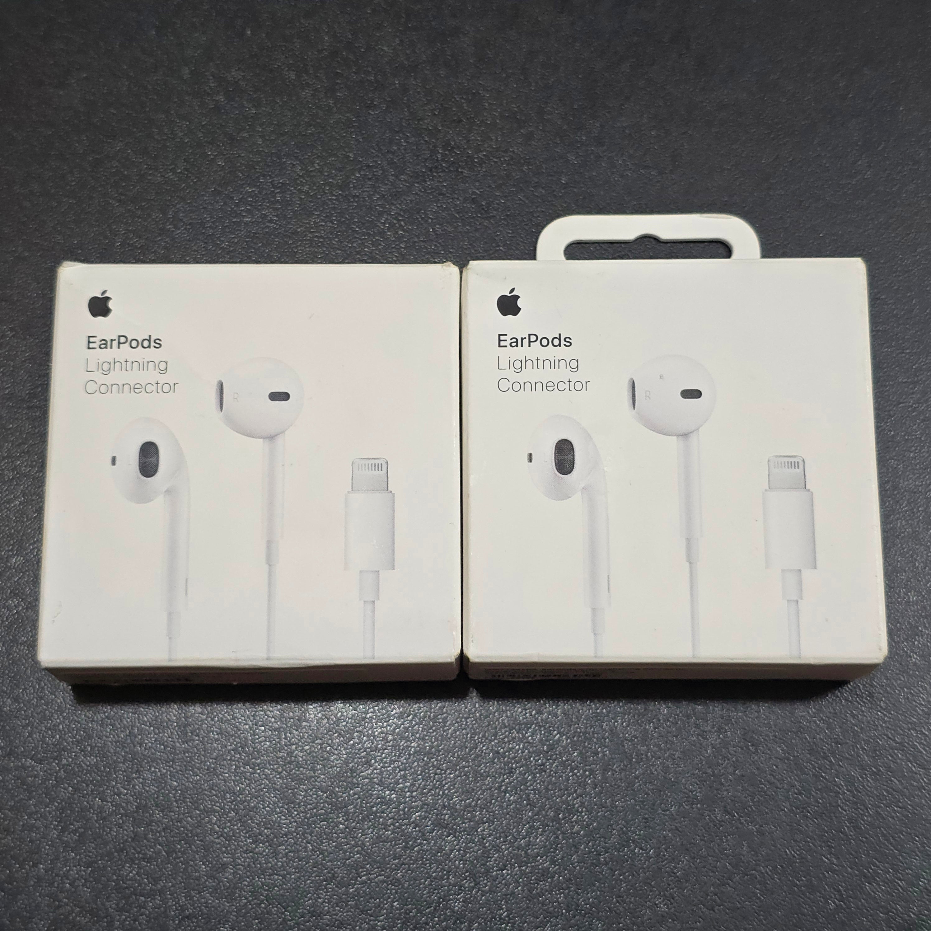 Apple Lightning Wired Handsfree New in Box (EarPods)